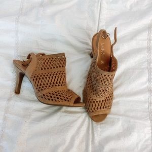 KELLY & KATIE HEELS